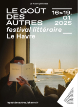 Affiche du festival : une personne assise lisant un livre